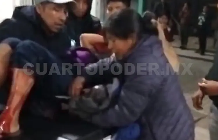 Mujer da a luz afuera del hospital en Oxchuc
