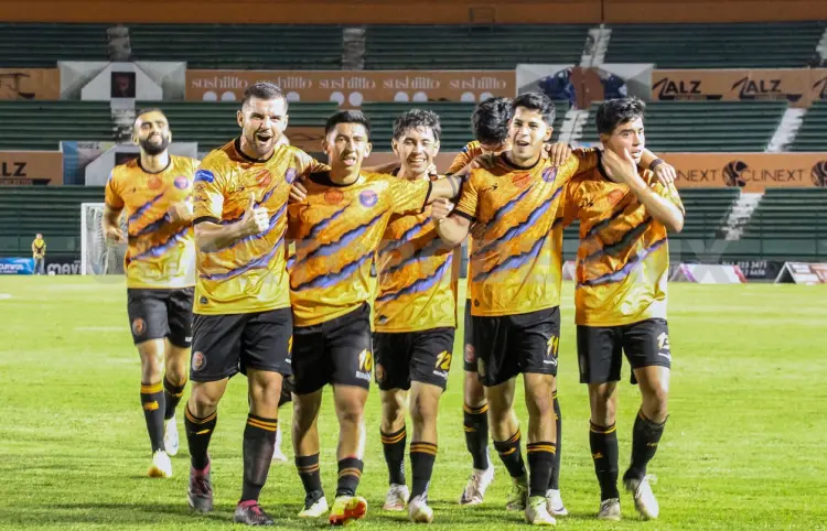Debut goleador para los Jaguares de Trejo