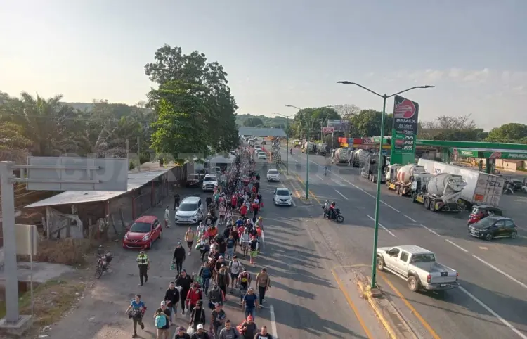 Sale cuarta caravana de migrantes de Tapachula