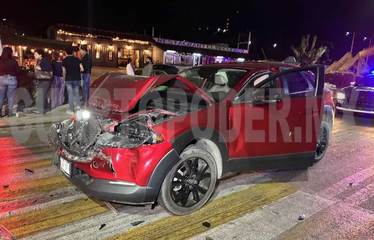 Queda lesionado tras choque por alcance