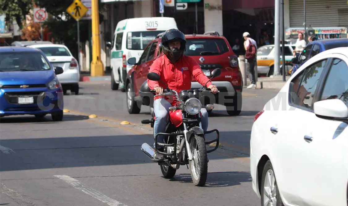 Motociclistas también deben alinearse a la ley