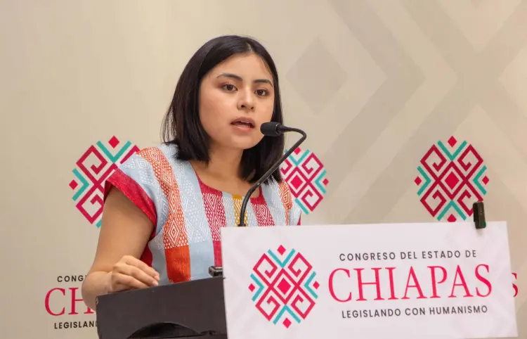 Presentan convocatoria para  integrar el Parlamento Juvenil 2025