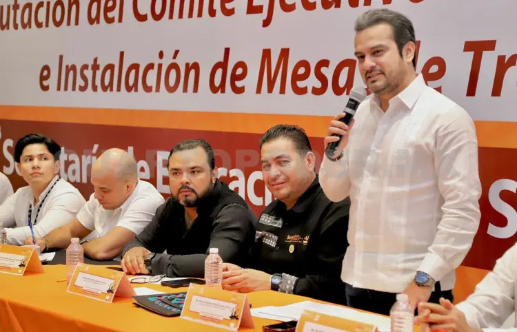 Acuerdan caminar juntos por la transformación