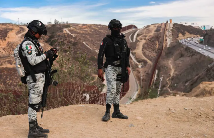 Van unos 500 mexicanos deportados de EE. UU.