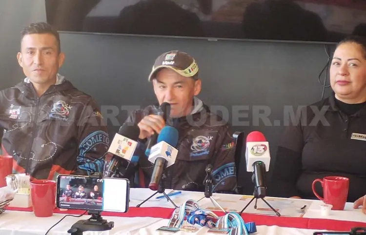 Óscar de los Santos viaja a Cancún