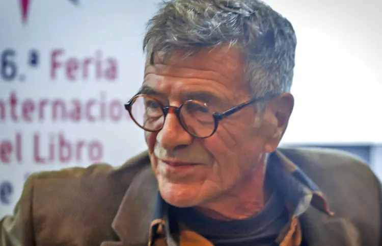 Saccomanno gana premio Alfaguara