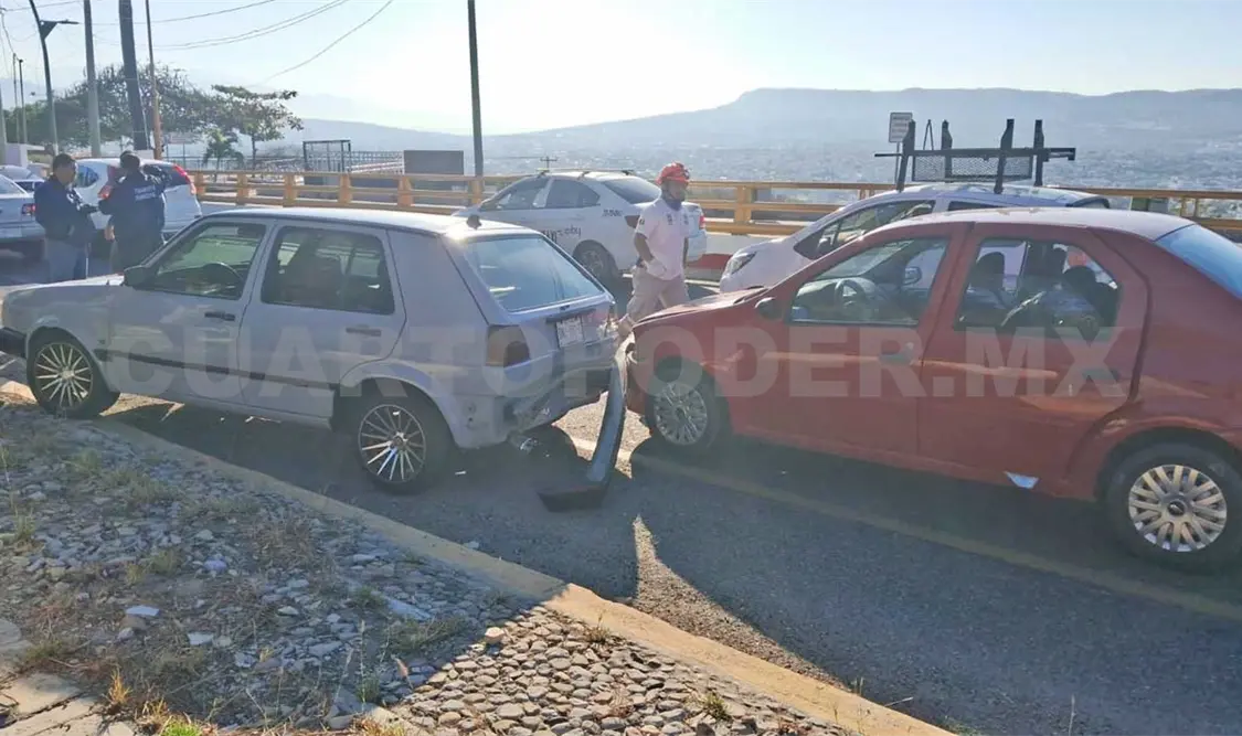 Carambola salda con dos pasajeros lesionados