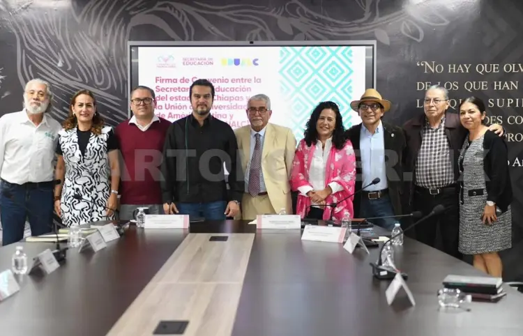 Atestigua rector acuerdo entre la SE y Udualc