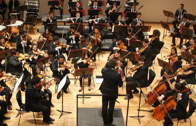 Orquesta Carlos Chávez con nueva sede
