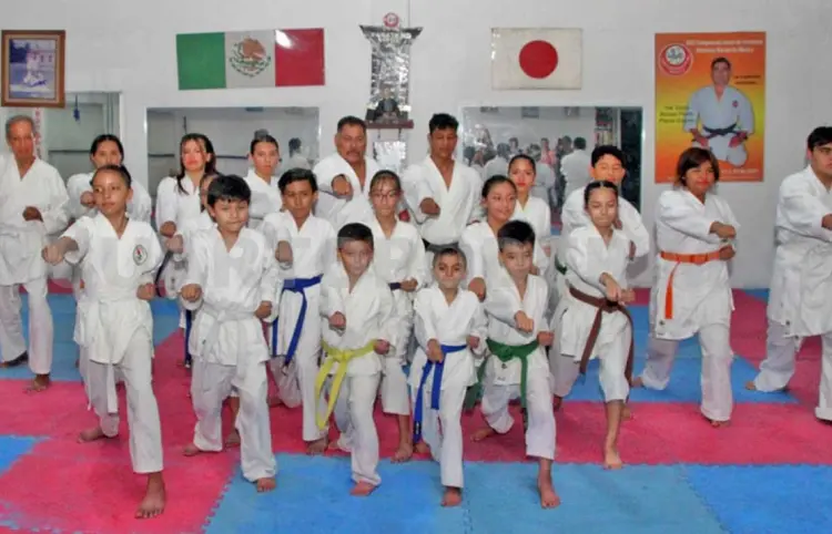 Shito Ryu Internacional imparte clase