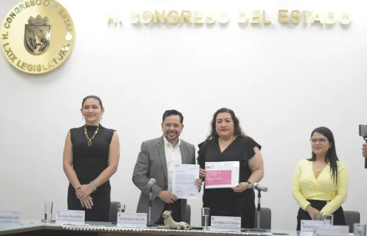 Recibe Congreso propuestas de reformas a la Ley Electoral de Chiapas