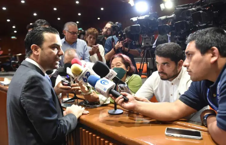 Reta PAN a denunciar a directores del Infonavit