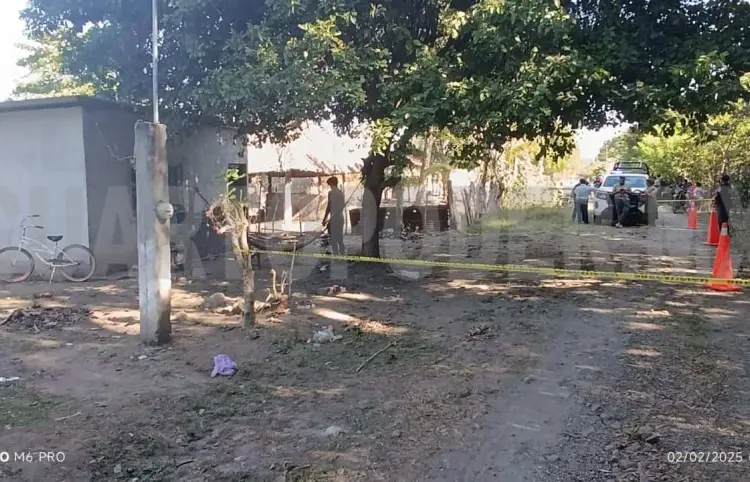 Lo encuentran ahorcado de un árbol en el ejido Paxtal