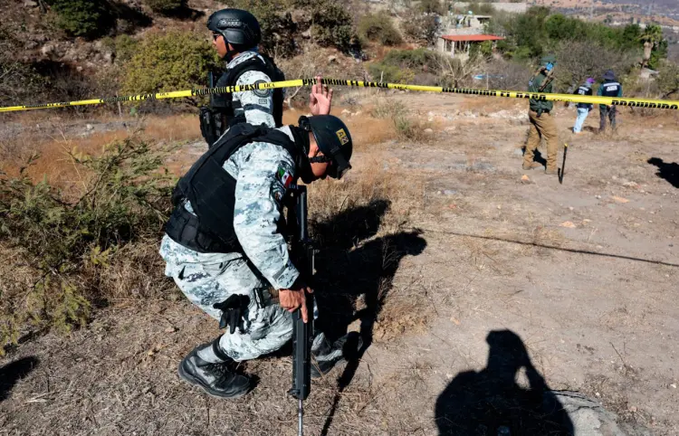 Consulado alerta a personal por tiroteos