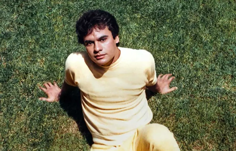 Netflix hará documental de Juan Gabriel