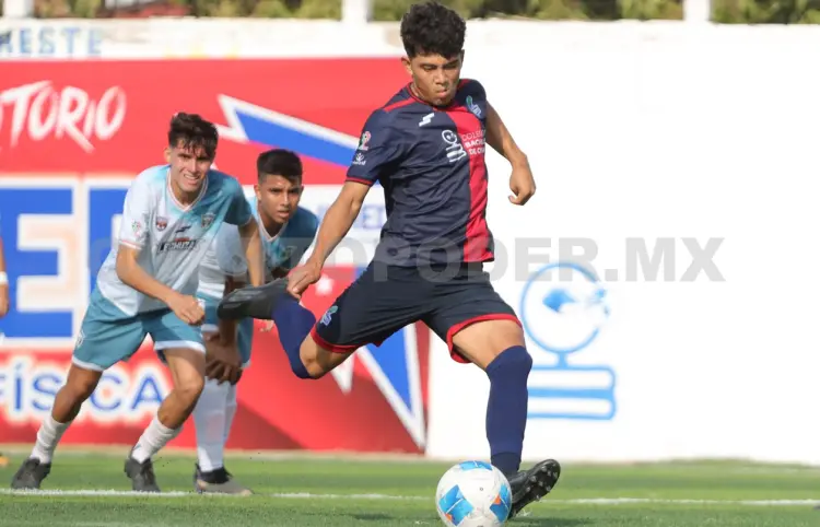 Daniel Cruz arrasa en el goleo individual