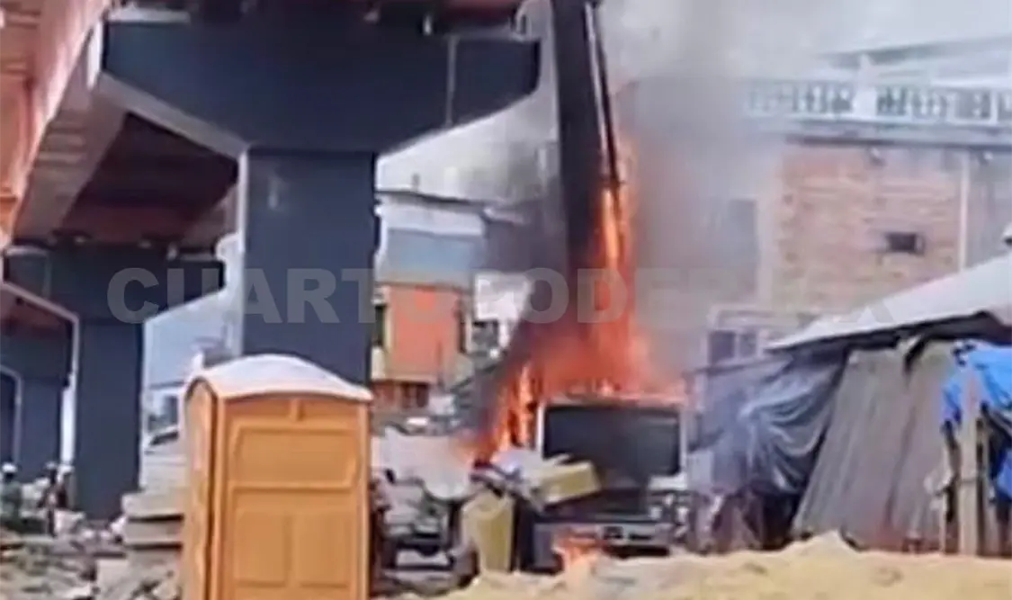 Se incendia maquinaria en construcción de tren