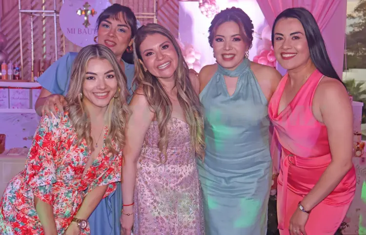 María José celebró su bautizo