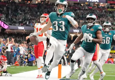 Eagles aplasta a Kansas City y es campeón