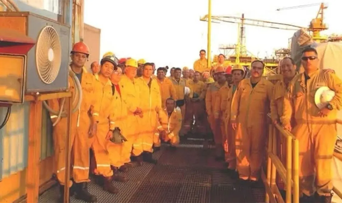 Trabajadores de Pemex en Campeche inician huelga