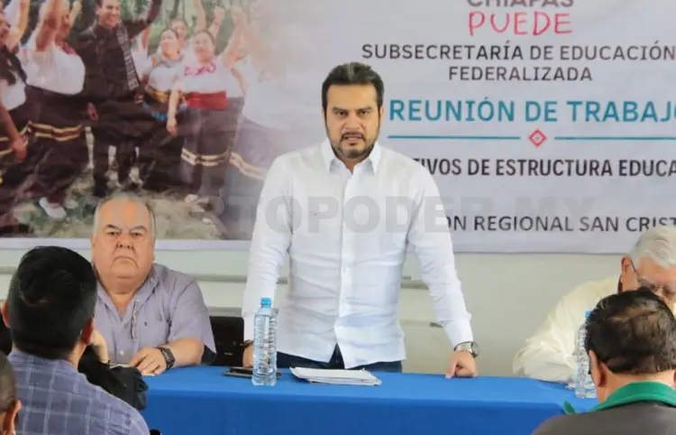 Buscan reanudar clases en Pantelhó
