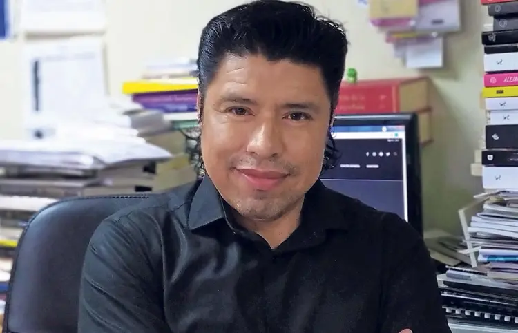 Gana Enrique Mendoza Hernández premio Filey