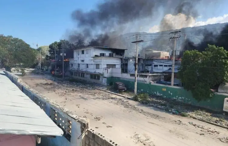 Se desata incendio en Hospital General de Haití