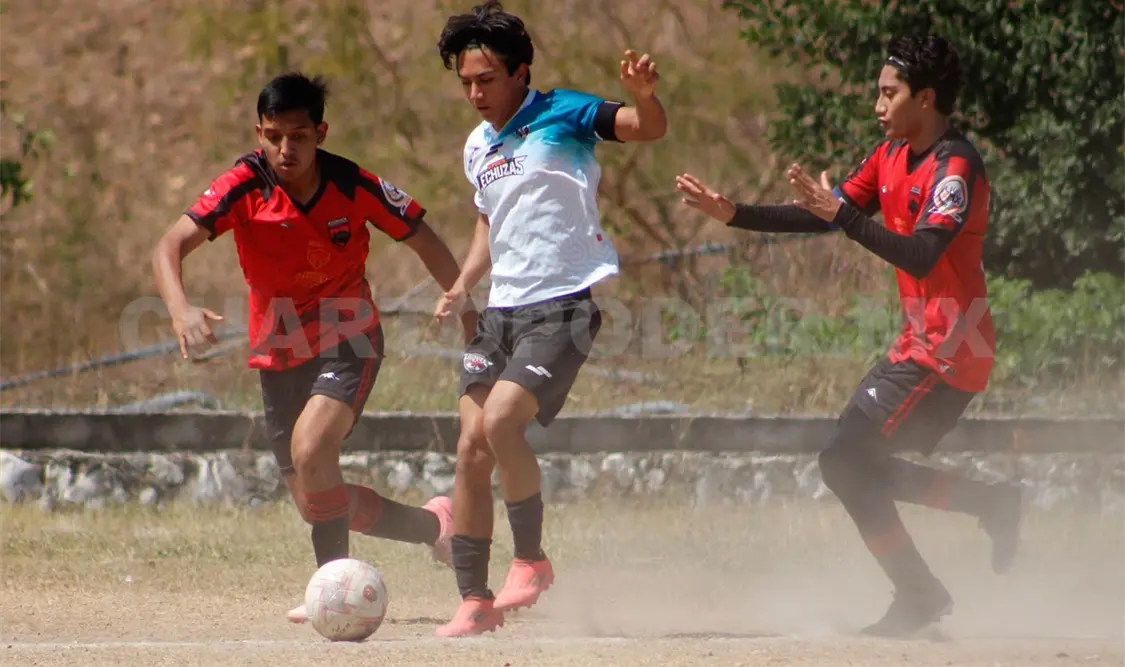 Lechuzas suma tres puntos de visitante