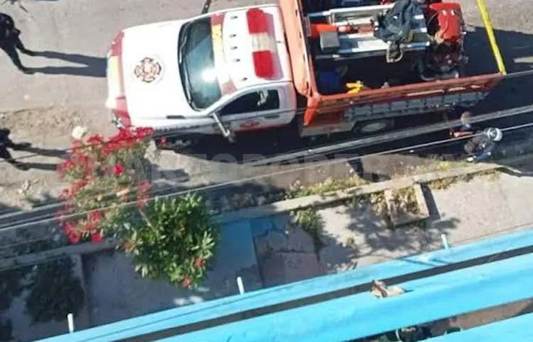Incendio en departamento moviliza a los bomberos