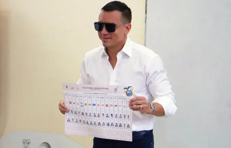 Noboa supera por 17 mil votos a Luisa González