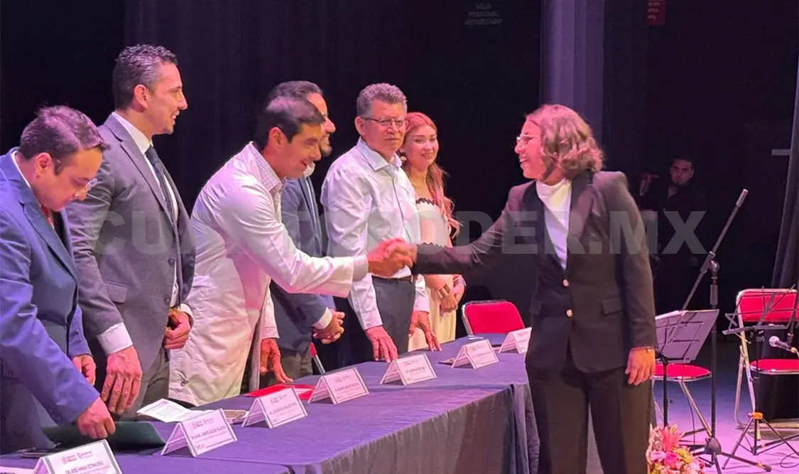Hay 80 nuevos especialistas médicos en Chiapas