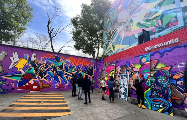 El distrito comercial y artístico del grafiti