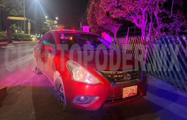 Aparatosa colisión vehicular deja daños cuantiosos 