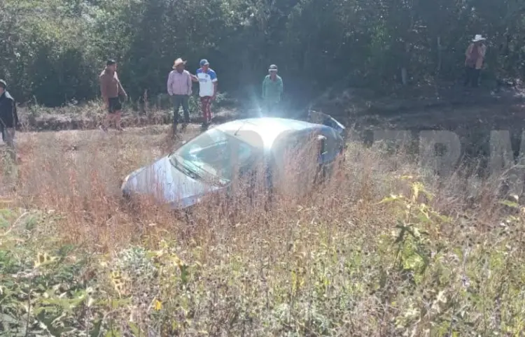 Vuelca y pierde la vida en carretera a Altamirano