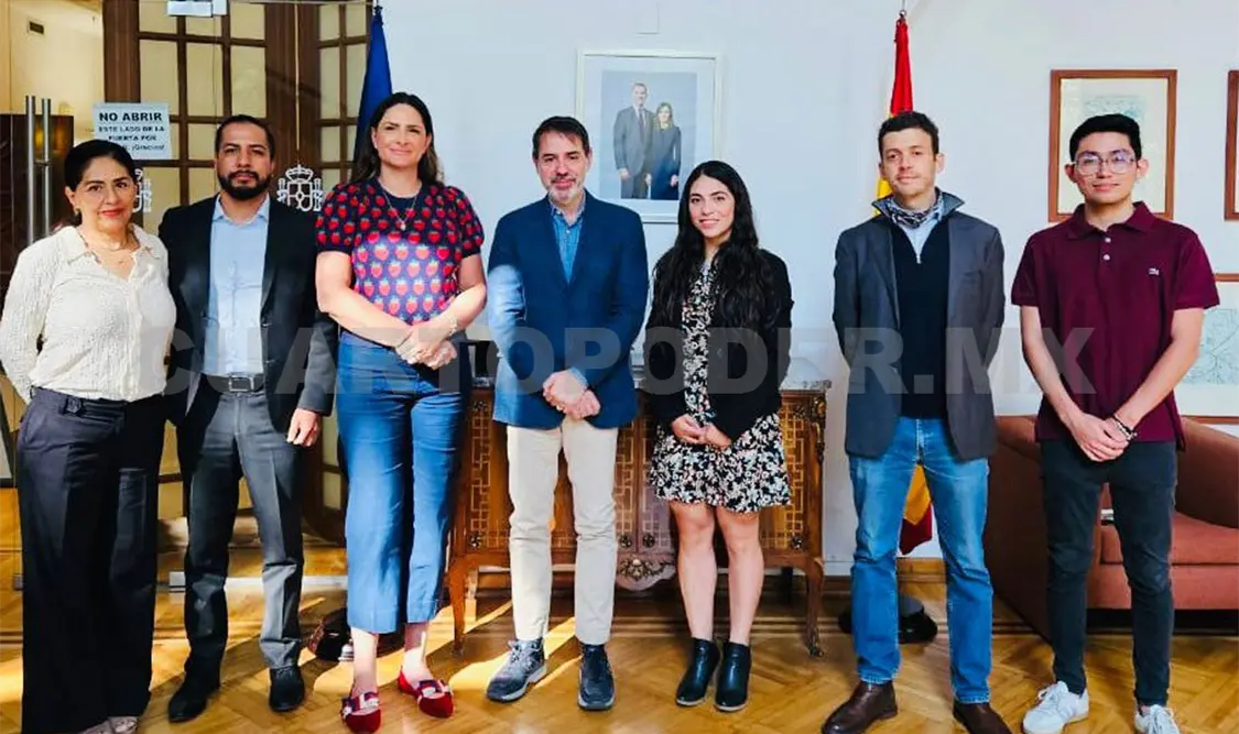 Reunión entre representantes de la embajada y Chiapas. Cortesía