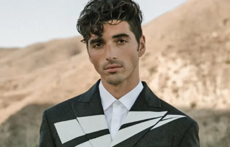Taylor Zakhar Pérez
