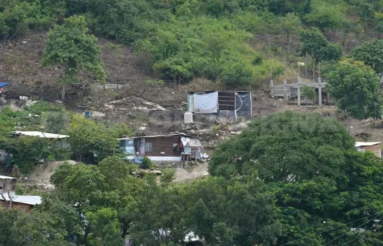Chocan expansión y conservación en San Fernando