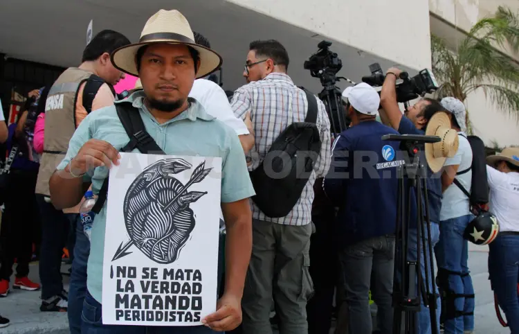 Ordenan pena de tres meses por amenaza a periodista