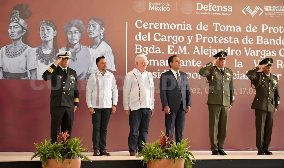 Asiste Mario Guillén a ceremonia en séptima Región Militar