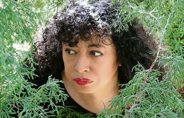 Ana Clavel escribe su autobiografía