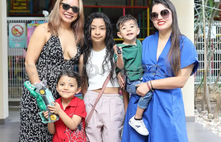 Hermanitos celebraron juntos