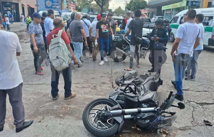 Chevy hace volar a un motorista en colisión