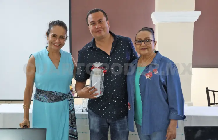 Celebran a los comunicadores deportivos