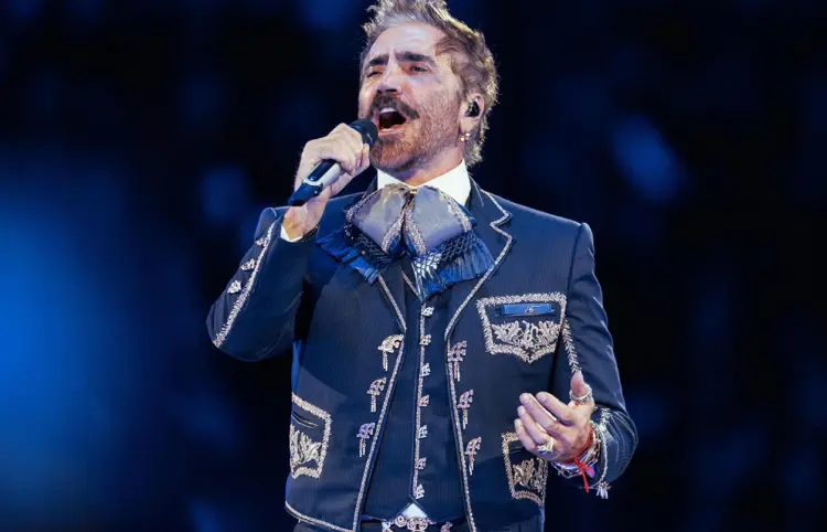 "El Potrillo" presionado por tributo