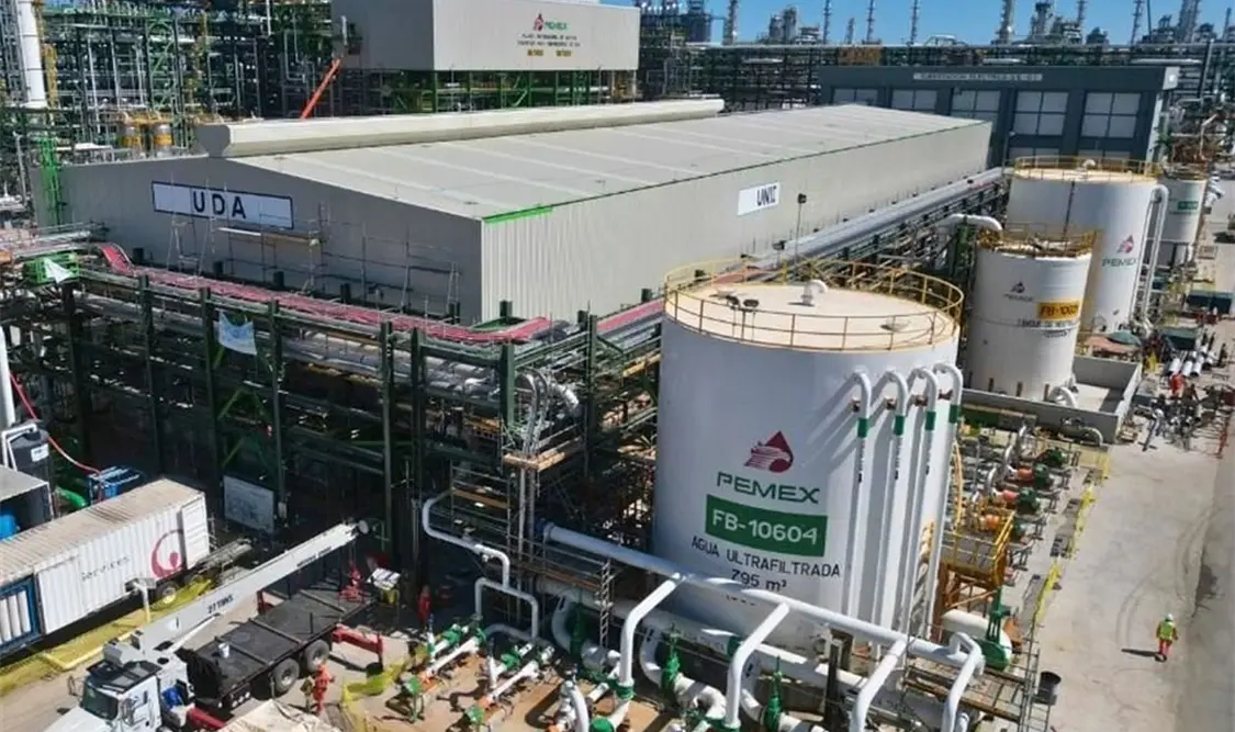 Aprueban reducir carga tributaria a Pemex