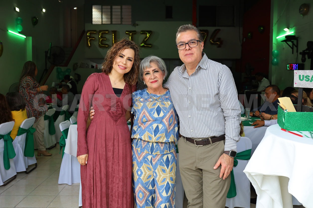 Loyda celebró una año más