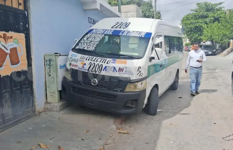 Colectivo colisiona; saldo: 5 heridos