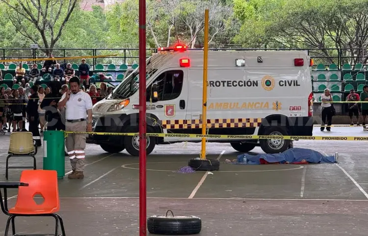 Asiste a su último partido: muere jugando cachibol