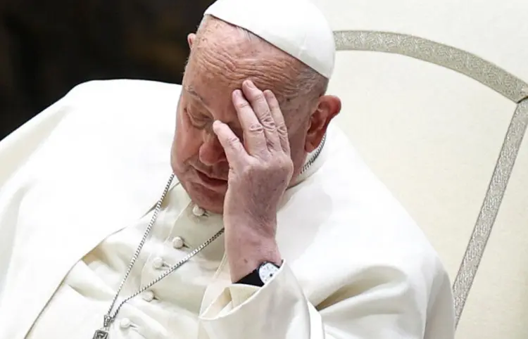 Papa Francisco se encuentra en estado crítico