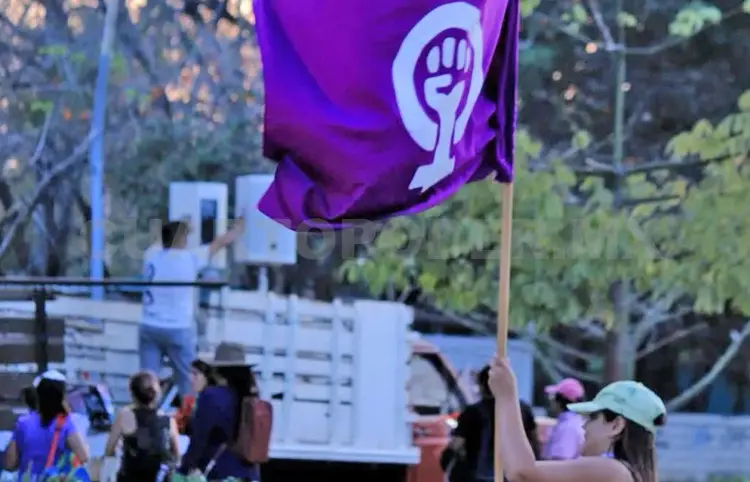 Emiten convocatorias para conmemorar el 8M